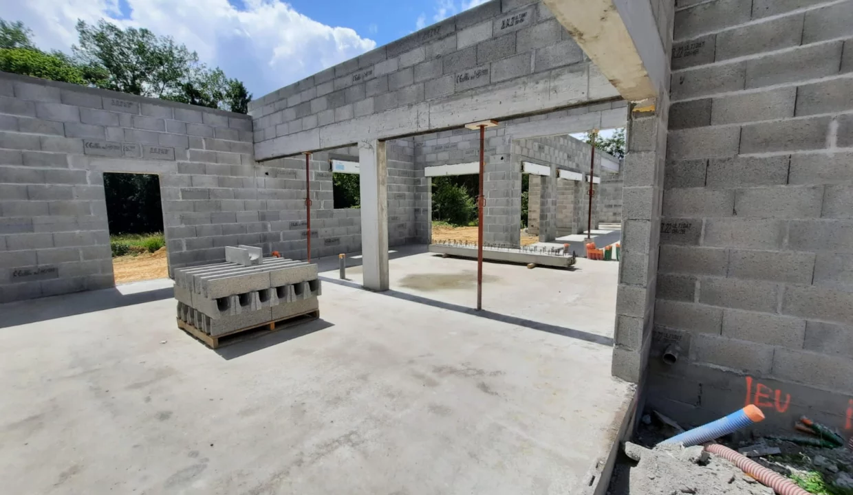Neology Constructeur De Maison Lamballe En Cours Elevation D Une Maison 2