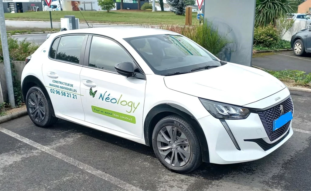 Neology Constructeur De Maison Lamballe Neology Roule En Voitures Electriques